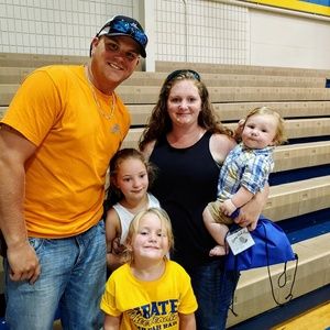 Meet your Posher, Kelli